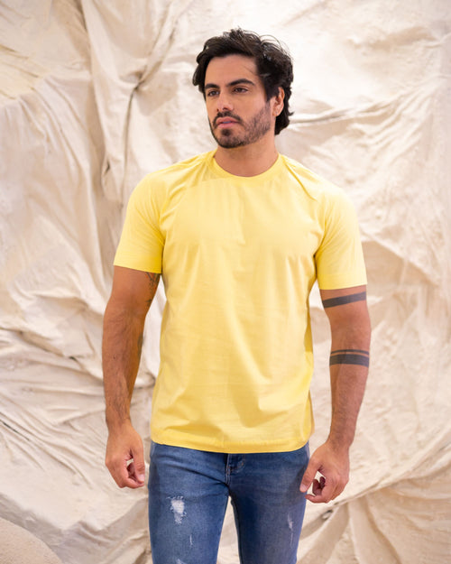 CAMISETA BÁSICA / AMARELO BEBÊ