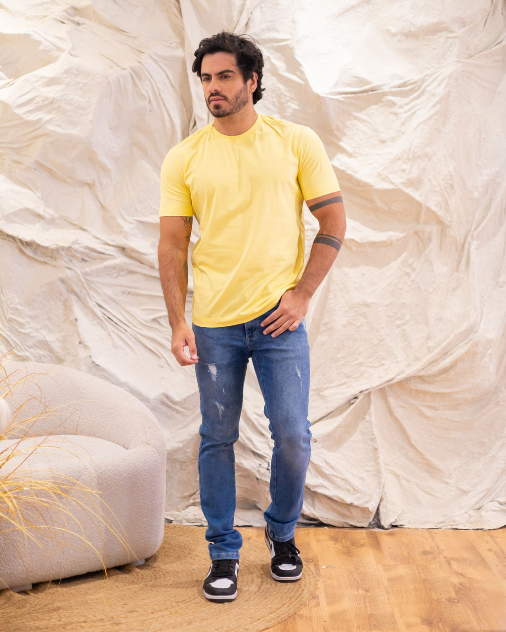 CAMISETA BÁSICA / AMARELO BEBÊ
