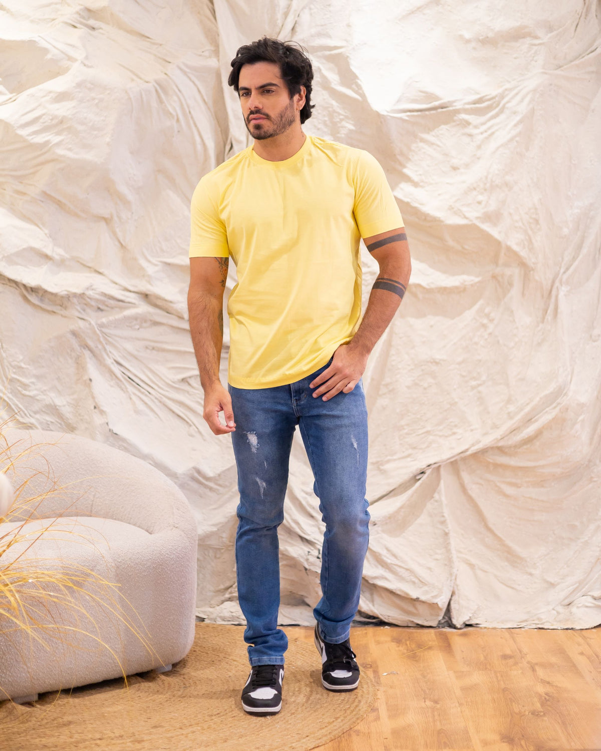 CAMISETA BÁSICA / AMARELO BEBÊ