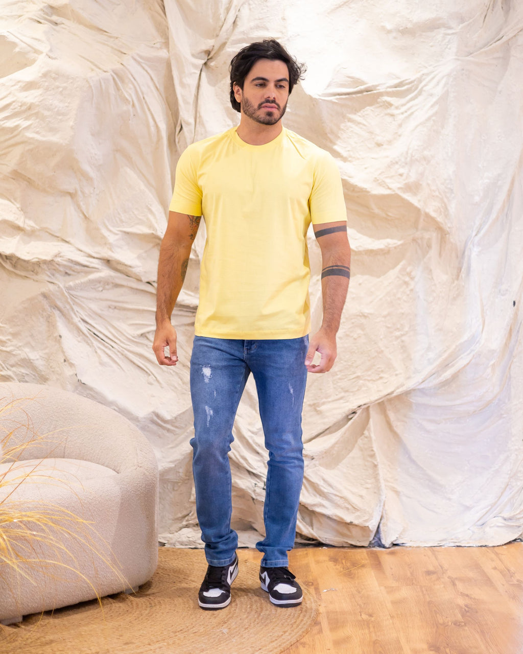 CAMISETA BÁSICA / AMARELO BEBÊ