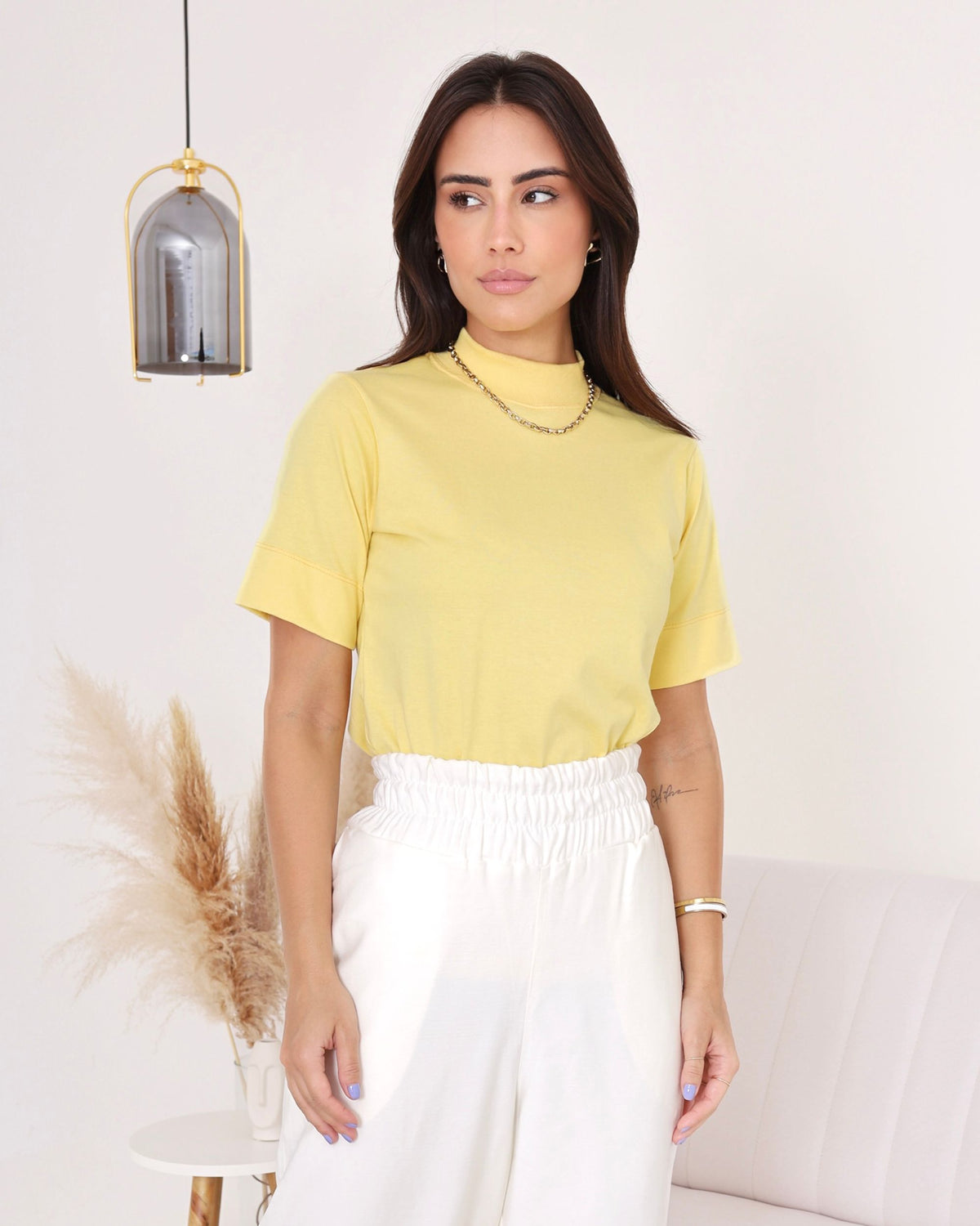 T-SHIRT GOLA ALTA / AMARELO SOLARIUM
