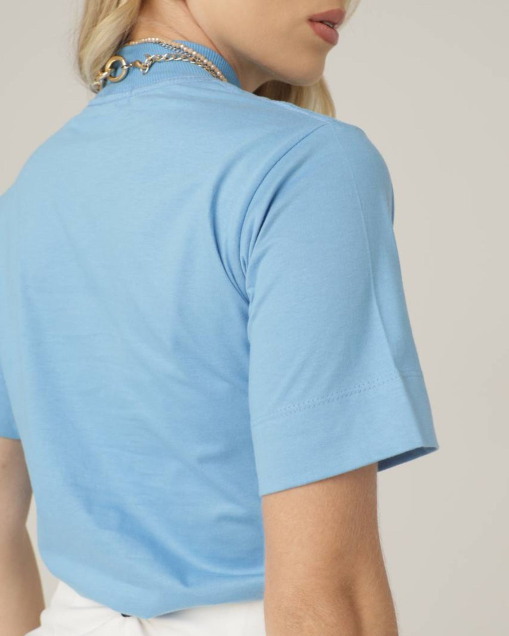 T-SHIRT GOLA ALTA / AZUL BALMY
