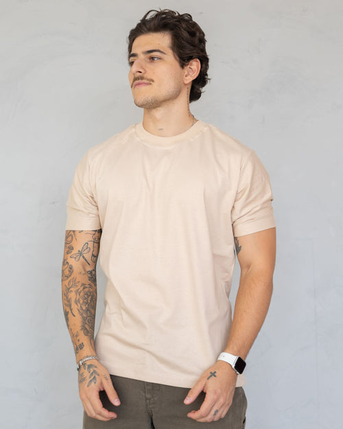 CAMISETA BÁSICA / BEGE AREIA