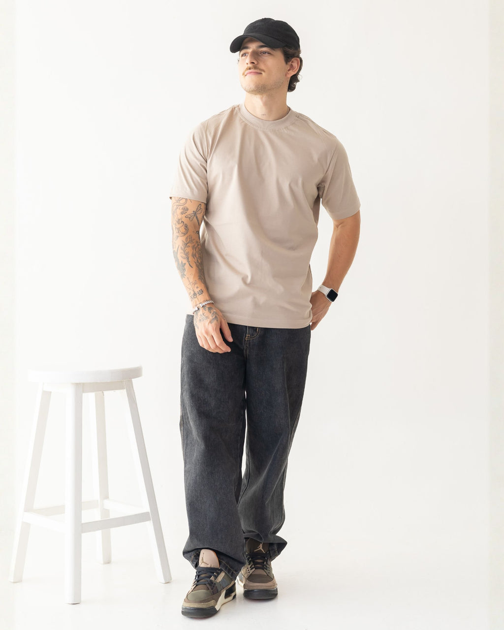 CAMISETA BÁSICA / BEGE NATURALLY