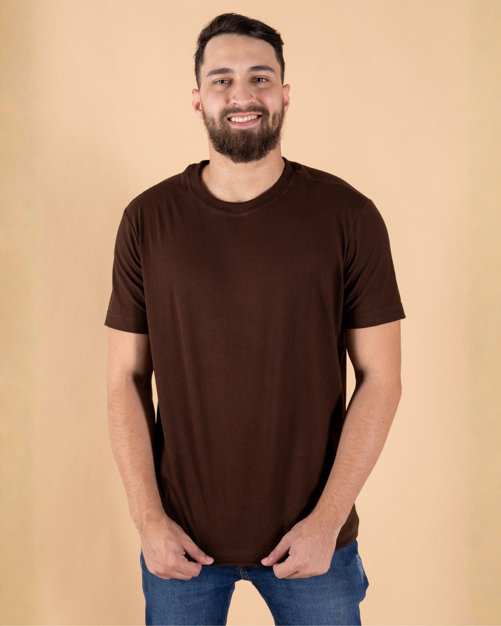 CAMISETA BÁSICA / MARROM CARDAMOMO
