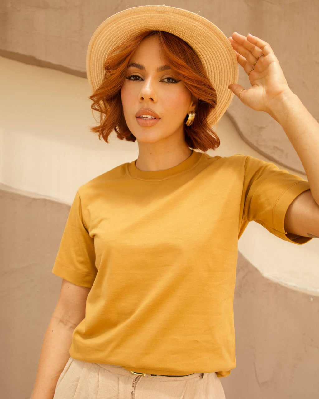 T-SHIRT BÁSICA / MOSTARDA