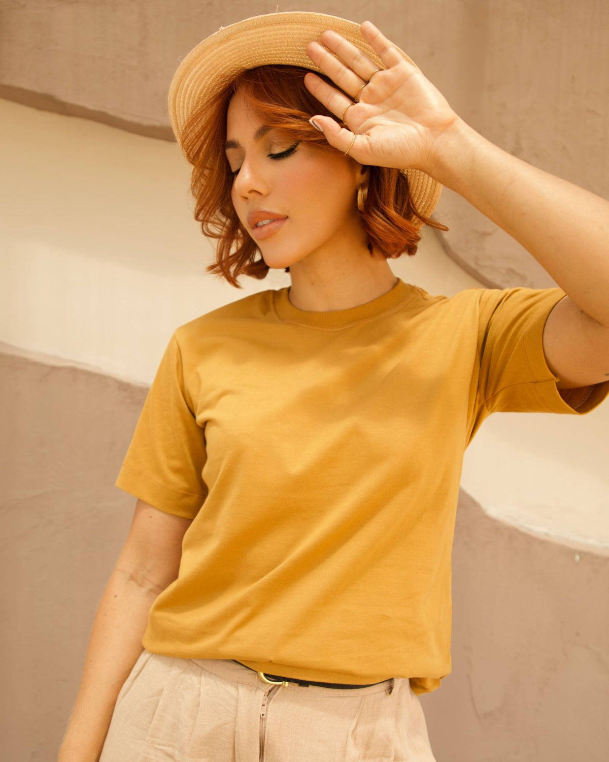 T-SHIRT BÁSICA / MOSTARDA