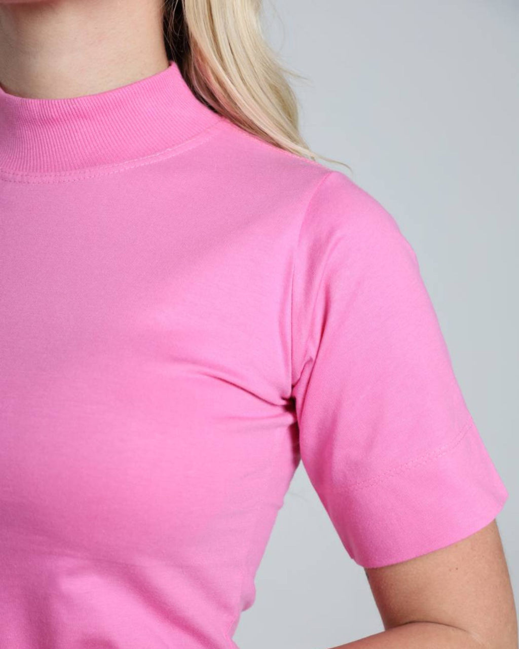 T-SHIRT GOLA ALTA / ROSA BUBBLEGUM