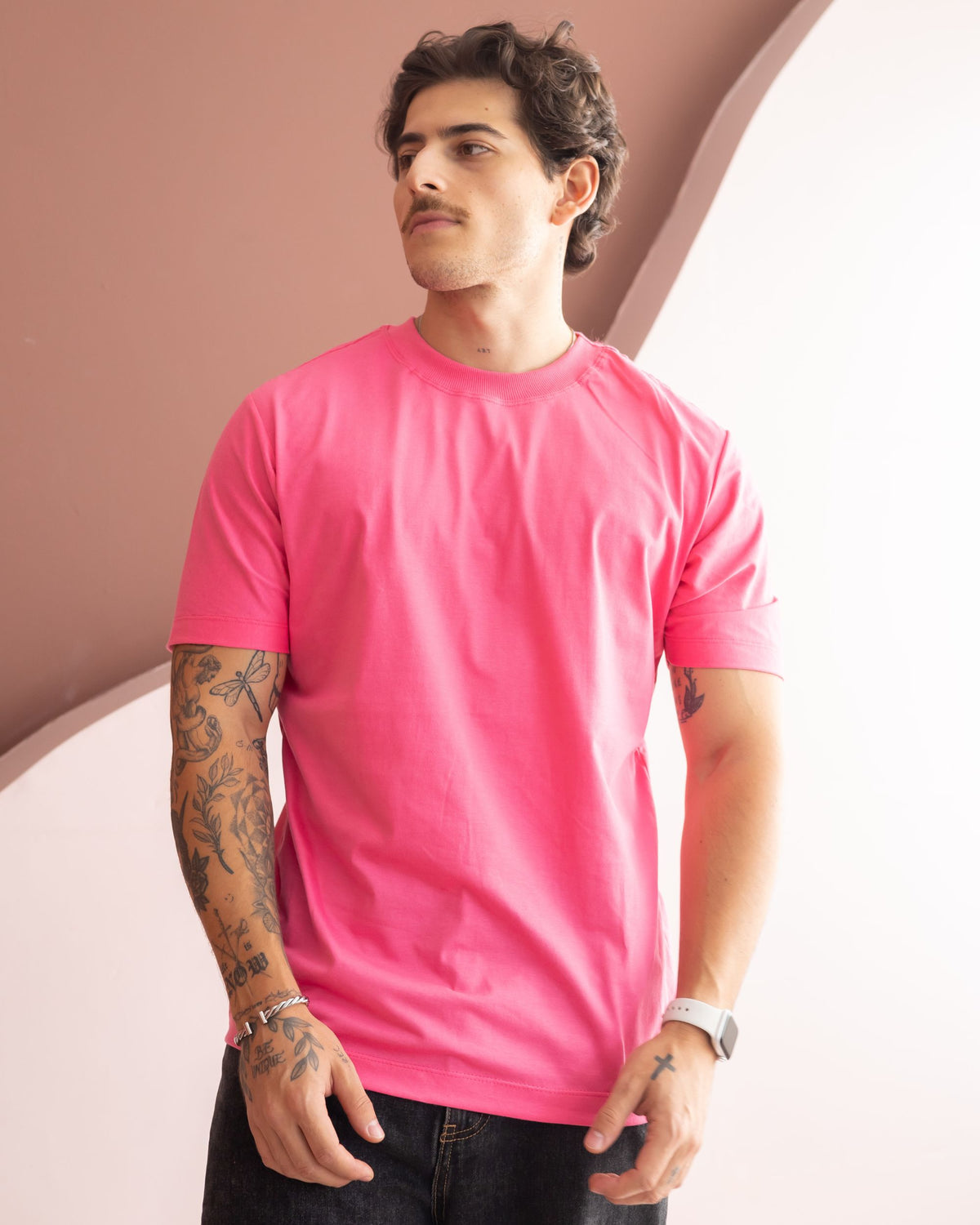 CAMISETA BÁSICA / ROSA PINK