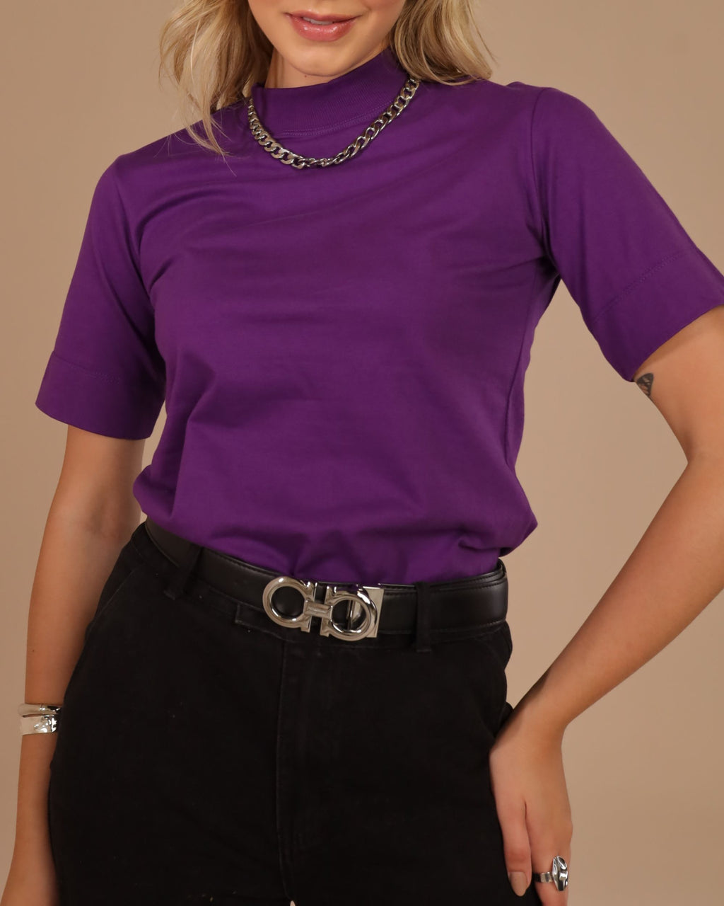 T-SHIRT GOLA ALTA / ROXO RITUAL