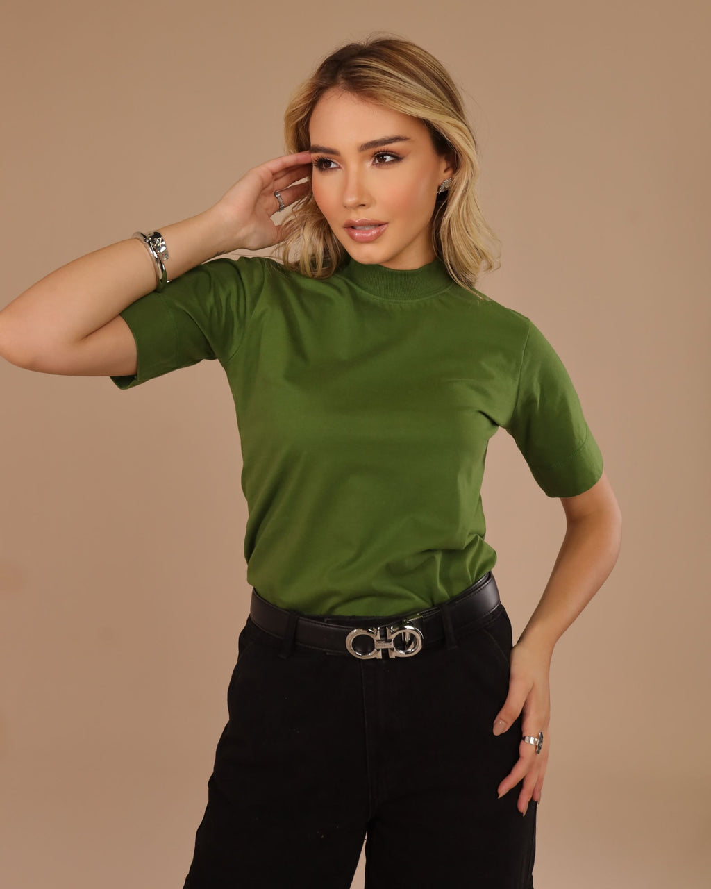 T-SHIRT GOLA ALTA / VERDE CLOUD FLOREST