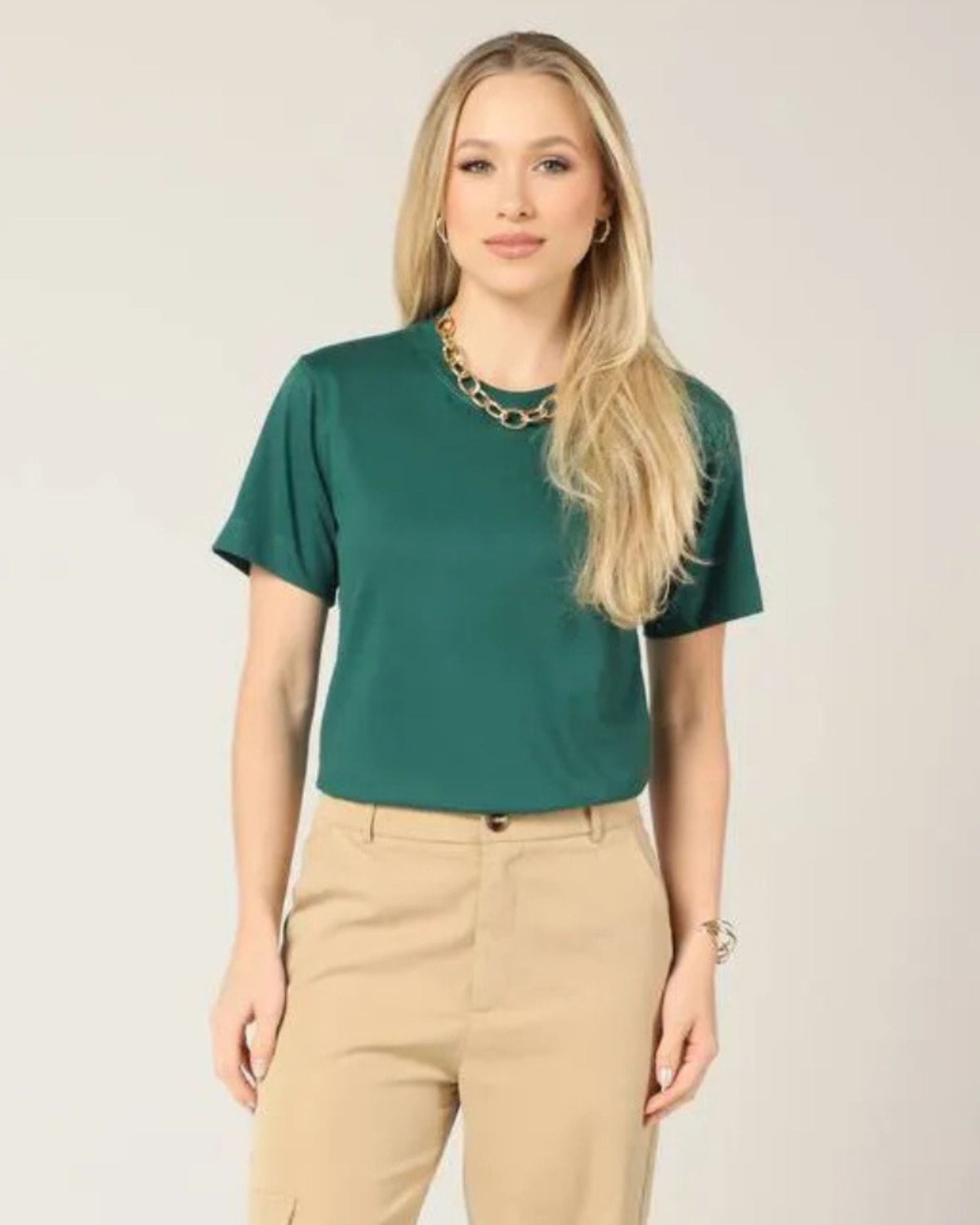 T-SHIRT BÁSICA / VERDE ESMERALDA