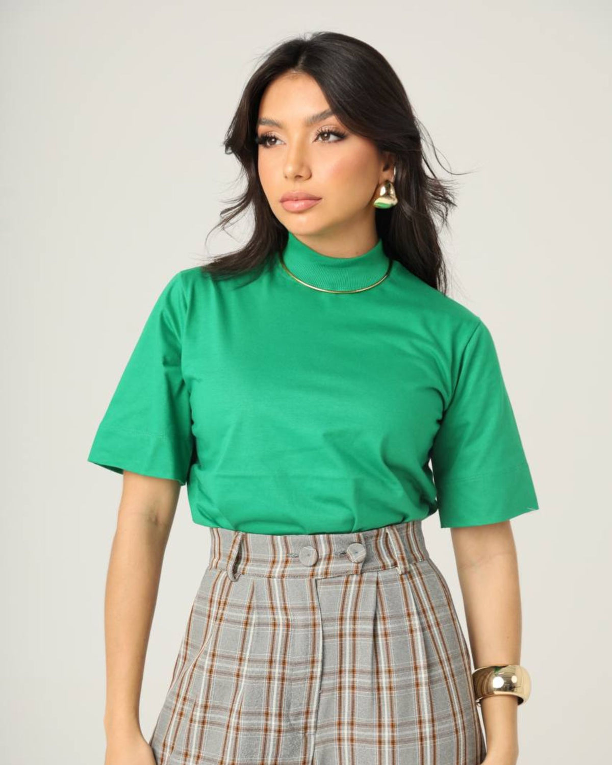 T-SHIRT GOLA ALTA / VERDE HYPERNATURE