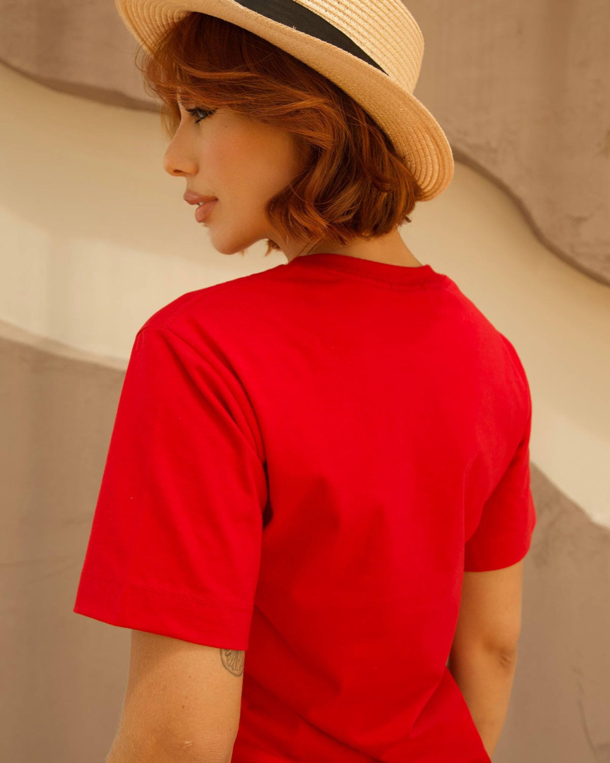 T-SHIRT BÁSICA / VERMELHO MANDARIM